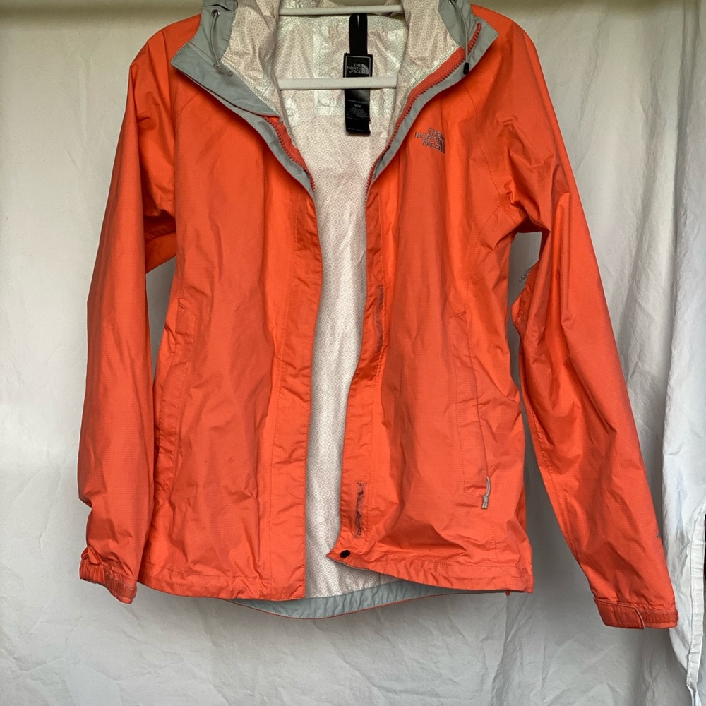 The North Face- HyVent 2.5L